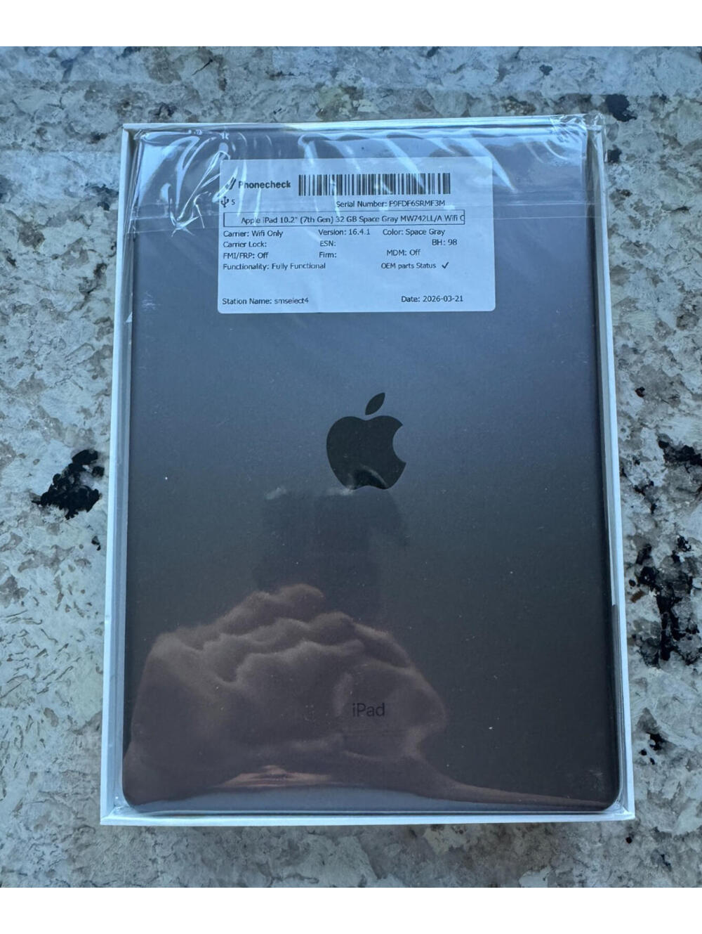 Apple iPad 7th Gen 10.2" 32GB WiFi Space Gray MW742LL/A 98% Battery Health